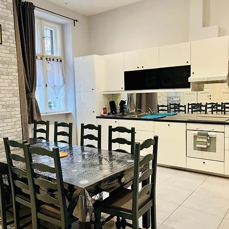 Rakoczi Apt Budapest Ngoại thất bức ảnh